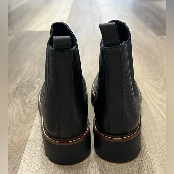 Caslon Miller Chelsea Boots Black Pull On Size 6.5 - Picture 9 of 11